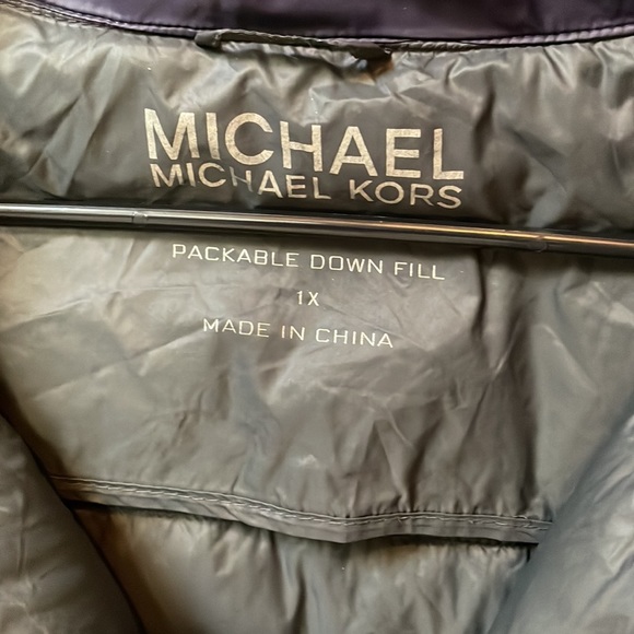 Michael Kors coat with hood - Picture 7 of 7